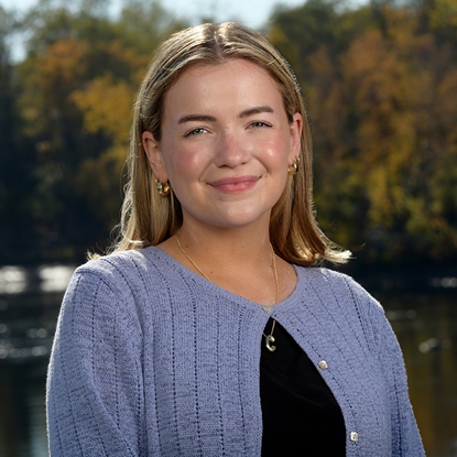 Caitlin  Crawford Photo